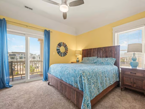 Luxurious Oceanfront Estate in Kill Devil Hills - Perfect for Large Groups